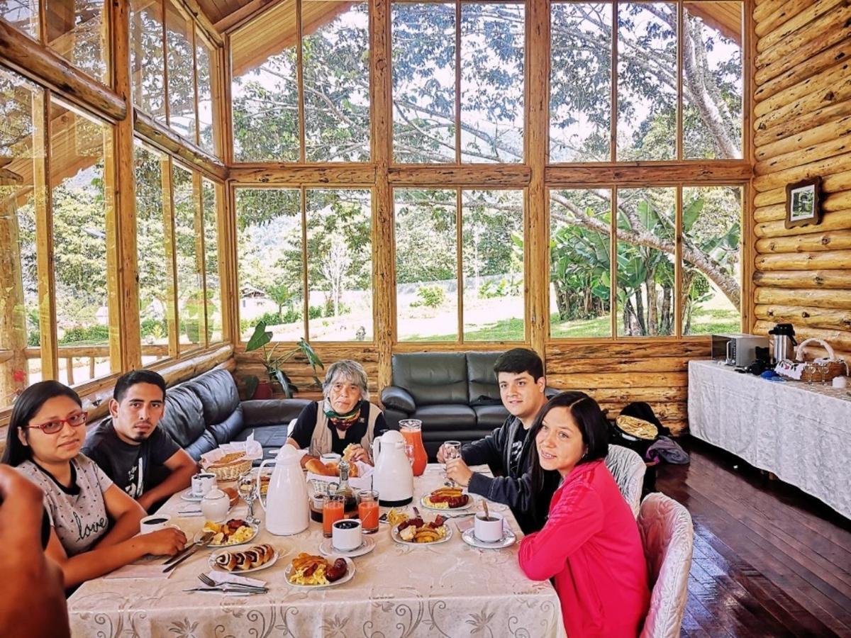 Hassinger Ranch Cabanas Оксапампа Екстериор снимка